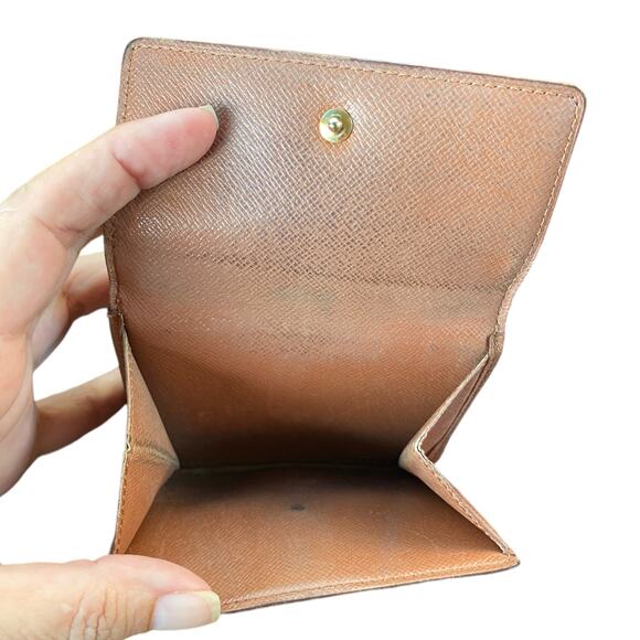 Louis Vuitton Monogram Trifold Elise Wallet - Picture 13 of 13